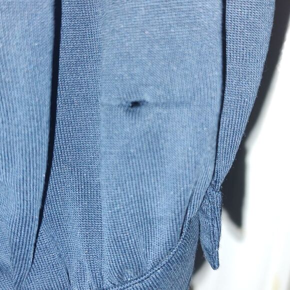 Kaari Blue  super soft navy blouse  button front  Sz M - Picture 5 of 6